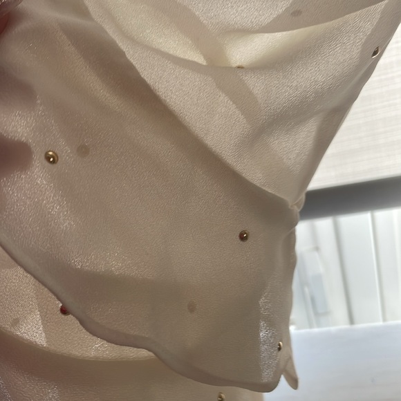 Beautiful white classy top with pearl buttons size PS - Picture 5 of 5